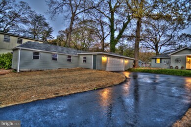 211 Sillery Bay Rd, Pasadena, MD 21122 - photo 4