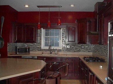 16 Grandview Ave, Troy, NY 12180 - photo 6