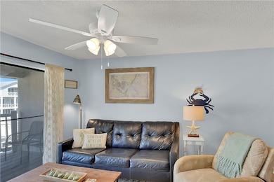 1524 Wood Ave unit 303, Brunswick, GA 31522 - photo 6