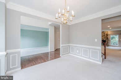 9916 Farm Pond Rd, Laurel, MD 20708 - photo 7