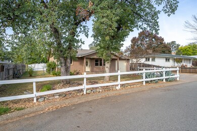 2750 Heather Ln