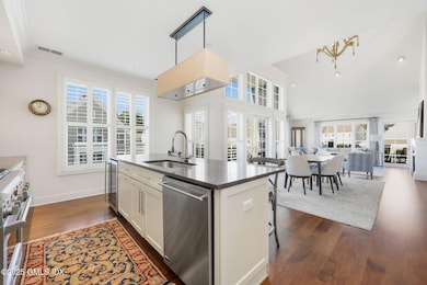 77 Havemeyer Ln unit 420, Stamford, CT 06902 - photo 5