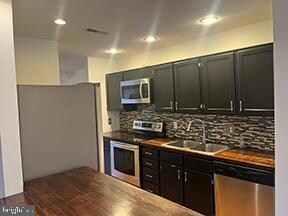 12 Pine Woods Ct unit 12, Reading, PA 19607 - photo 3