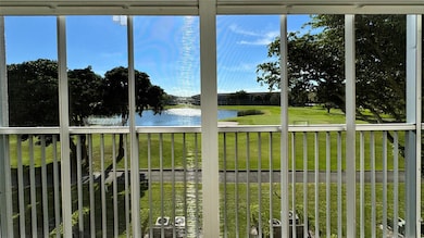 300 SW 134th Way unit 304E, Pembroke Pines, FL 33027 - photo 4