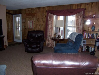 1699 Mount Zion Rd, Jacksonville, IL 62650 - photo 4