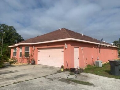 Right view , Garage entrance for right side