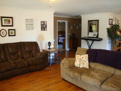 1530 1st St, Victoria, VA 23974 - photo 7