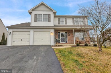 1008 Leanne St, Reading, PA 19605 - photo 2