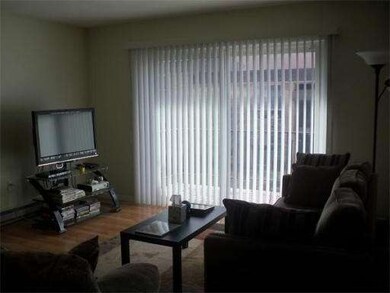 121 Bailey St unit B15, Worcester, MA 01602 - photo 4