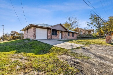1614 Madison St, Weatherford, TX 76086 - photo 2