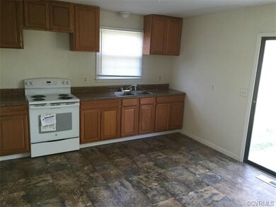 7501 Hilmar Dr, North Chesterfield, VA 23234 - photo 4