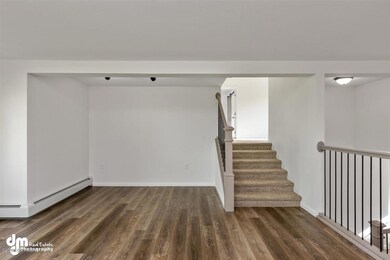 02-Living Room-ELKO5190