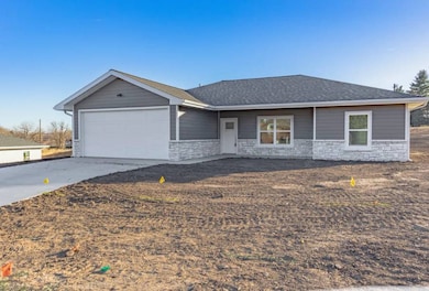 203 21st St, Beloit, KS 67420 - photo 3