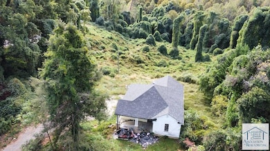 685 Chestnut St, Fieldale, VA 24089 - photo 2