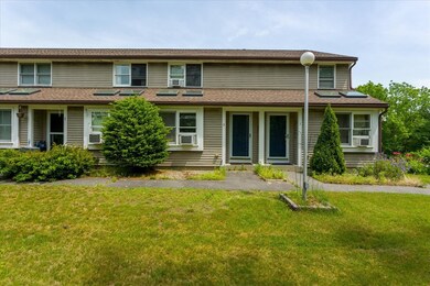 3 Goldenrod Ct unit 3, South Grafton, MA 01560 - photo 2