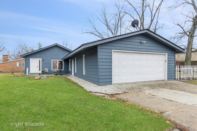 103 Beach Dr, Algonquin, IL 60102 - photo 4