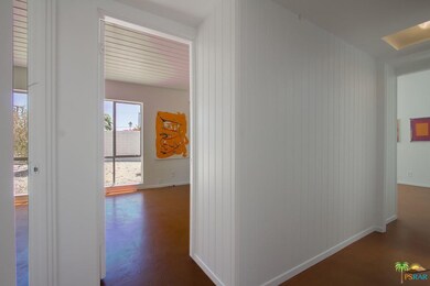 555 E Glen Cir N, Palm Springs, CA 92262 - photo 5