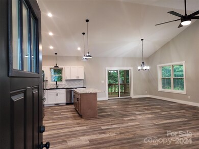 23 Arrowhead Ln, Burnsville, NC 28714 - photo 7