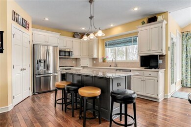 7420 Constance St, Shawnee, KS 66216 - photo 3