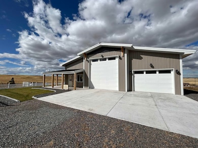 Model Barndominium and Sales Office