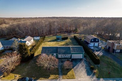 22 Swanson Dr, South Dartmouth, MA 02748 - photo 5