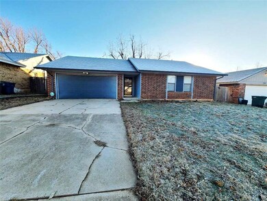 704 Teal Place, Edmond, OK 73003 - photo 2