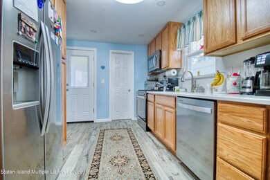 71 Alpine Ave, Staten Island, NY 10301 - photo 4
