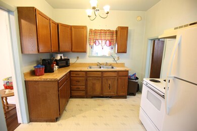 Kitchen V1