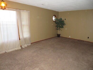 891 Elm Place, Princeton, IL 61356 - photo 4