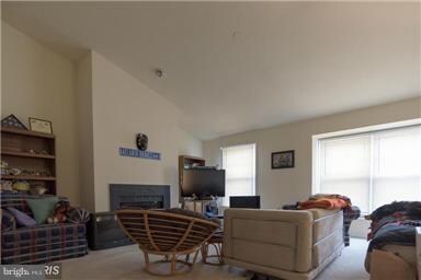 4065 Chetham Way unit 3, Woodbridge, VA 22192 - photo 3