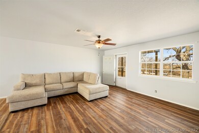 10560 N 158th Place W, Skiatook, OK 74070 - photo 7