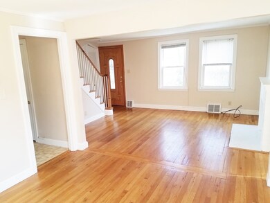 126 Russell Rd unit SF, West Newton, MA 02465 - photo 4