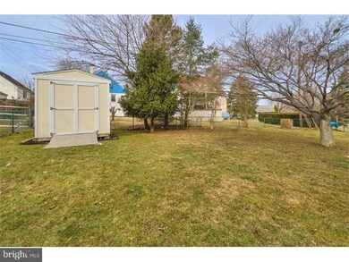 15 W North Ln, Conshohocken, PA 19428 - photo 2