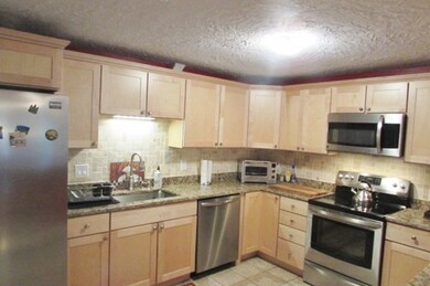 8 Longmeadow Dr unit 24, Rowley, MA 01969 - photo 2