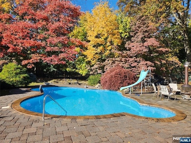 Heated Saltwater I/G Pool