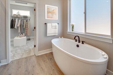 3816 Cole Rd, Bend, OR 97701 - photo 5