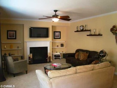 Den/Family/Great Room - Come home and relax in thi