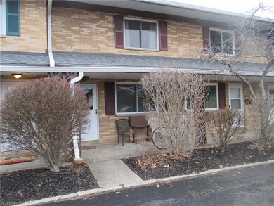 1576 Lee Terrace Dr unit B7, Wickliffe, OH 44092 - photo 2