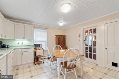 8 Broad St, Stockton, NJ 08559 - photo 6