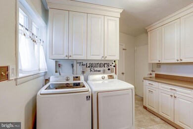 1218 Ednor Rd, Silver Spring, MD 20905 - photo 7