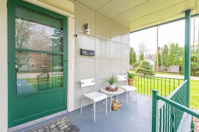 1901 E Maxwell Ln, Bloomington, IN 47401 - photo 2