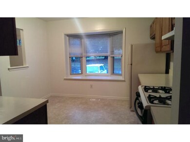 2124 Yorktown S, Norristown, PA 19403 - photo 5