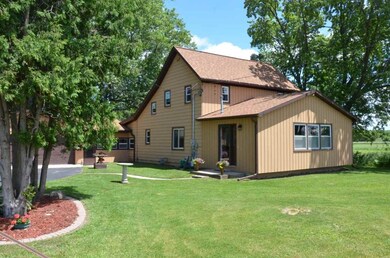 4302 Rutland Dunn Townline Rd, Oregon, WI 53575 - photo 3