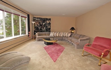 6 Living Room 1