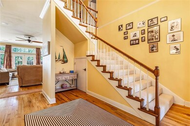 Foyer pic from previous listing
