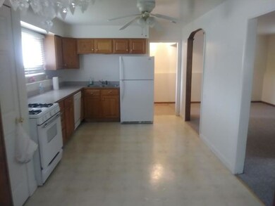 1241 S Elmwood Ave, Waukegan, IL 60085 - photo 3