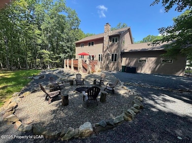 55 Conyngham Dr, Hazleton, PA 18202 - photo 4