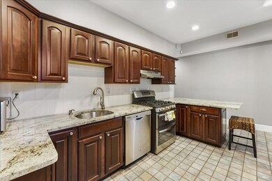 314 Bunker Hill St unit 1, Charlestown, MA 02129 - photo 3