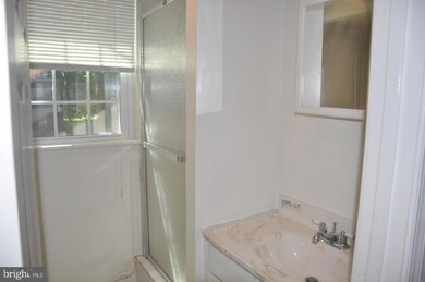 5816 N Kings Hwy, Alexandria, VA 22303 - photo 7