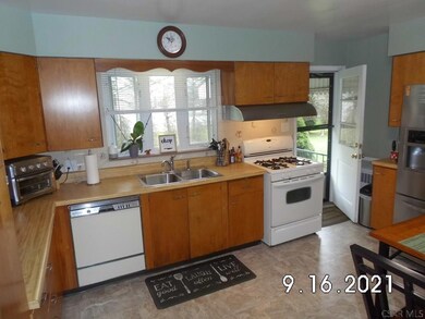 417 Slater St, Johnstown, PA 15905 - photo 6